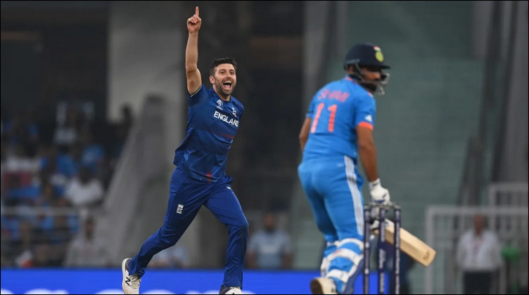 ভারতকে স্বল্প রানে আটকে দিল ইংলিশ বাহিনি