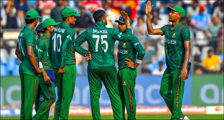 এবার বাংলাদেশকে নিয়ে অবিশ্বাস্য মন্তব্য করলেন পাক সাবেক তারকা
