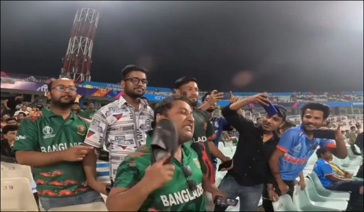 একাধিক হারের কারনে সাকিবদের জুতা মারার কথা বলে নিজের গালেই মারলেন টাইগার সমর্থক