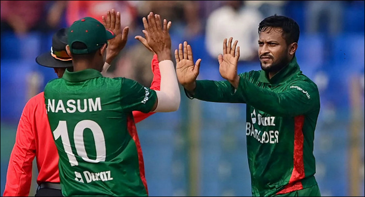 সাকিবের ঘূর্ণিতে শরিফুলের হাতে বন্দি কুশল মেন্ডিস