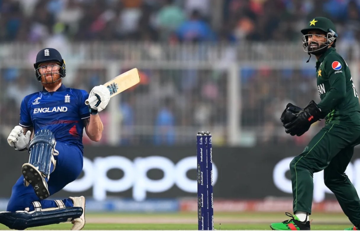 বিশাল রানের টার্গেটের সামনে দাড়িয়ে পাকিস্তান, জেনে নিন স্কোর