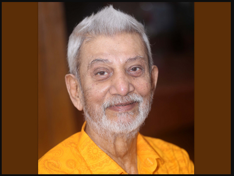 জনপ্রিয় অভিনেতা প্রবীর মিত্রের ইসলাম গ্রহণের খবরে মুখ খুললেন তার ছেলে