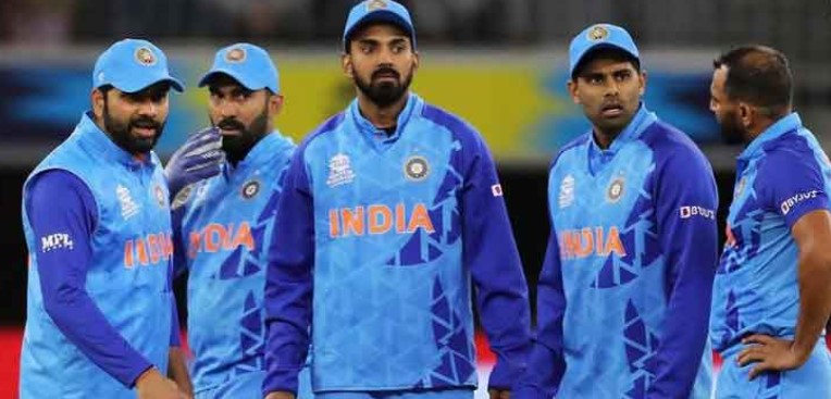 টিভি দেখাকে কেন্দ্র করে অদ্ভুদ কান্ড করলো ভারতীয় সমর্থকরা, জানলে চোখ কপালে উঠবে

