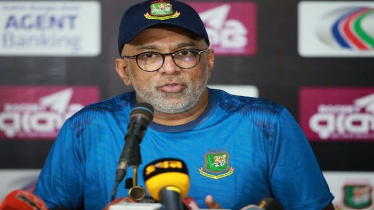 যে কারণে হাথুরুর নজর এখন তরুণদের দিকে