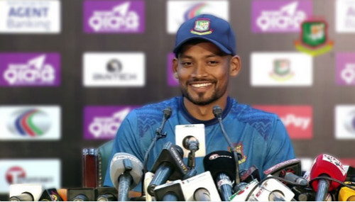 “আমি ধোনির মতো অধিনায়ক হতে চাই”- নাজমুল হোসেন