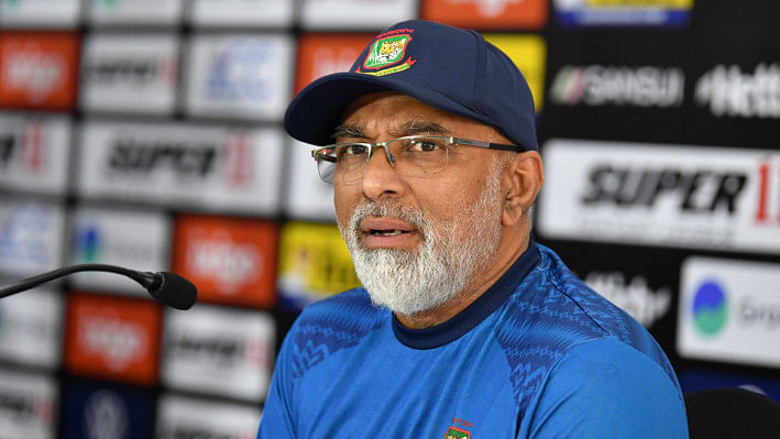চর কান্ডের ব্যবস্থা নিলে বিসিবি, যে শাস্তি হবে হাথুরুসিংহের