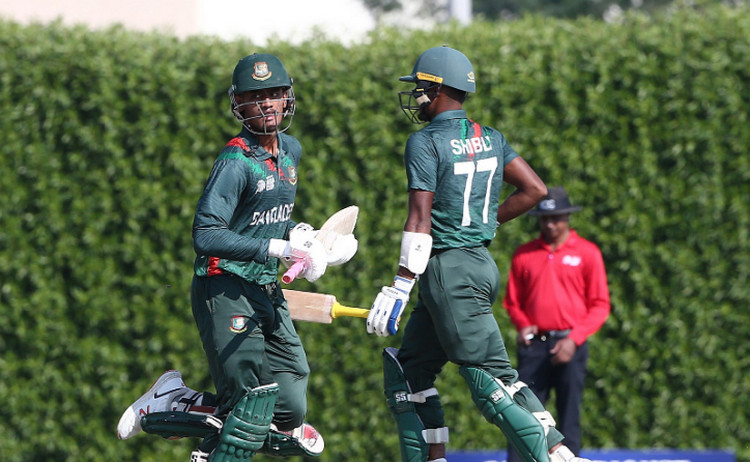 এশিয়া কাপে উড়ান্ত বাংলাদেশের সামনে ফাইনালের বাঁধায় ভারত
