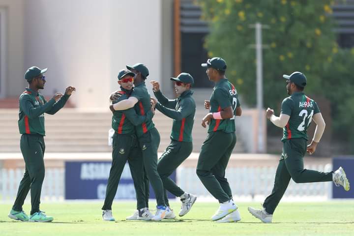 এশিয়া কাপ জয়ের পর প্রশংসায় ভাসছে যুবারা 