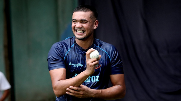 আইপিএলে কলকাতায় জায়গা হলেও বোর্ডের বাধায় তাসকিন