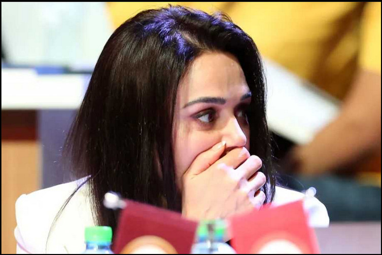 নিলামে অচেনা প্লেলেয়ার কিনলেন প্রীতি জিনতা, জলে গেল ৫ কোটি টাকা
