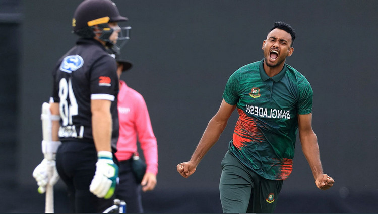 দেশের হয়ে তৃতীয় সবচেয়ে দ্রুততম ফিফটির মালিক শরিফুল