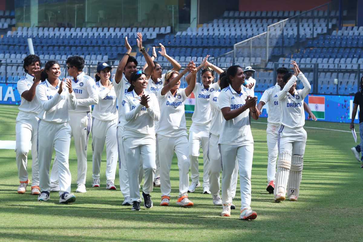 অবশেষে  ৪৬ বছরের চেষ্টার পরে ইংল্যান্ডকে হারাল ভারত