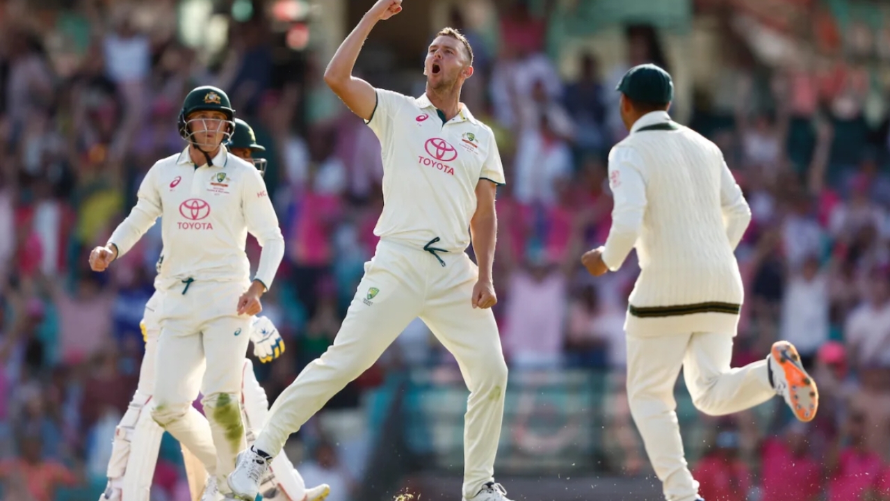 ৩য় দিন শেষে হোয়াইটওয়াশের মুখে পাকিস্তান