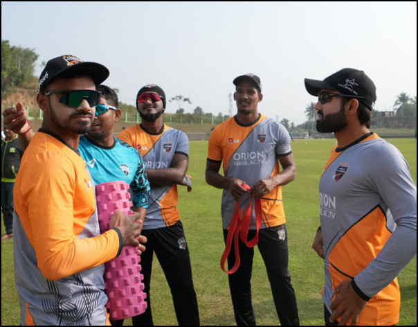 কুমিল্লাকে এক সুতোয় বেধেছেন রিজওয়ান লক্ষ্য চ্যাম্পিয়ন
