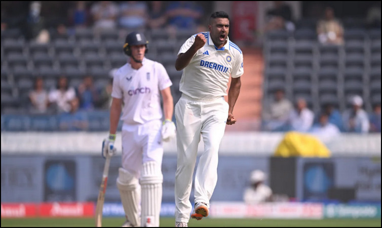 ঘরের মাঠে টেস্টে অনন্য উচ্চতায় অশ্বিন