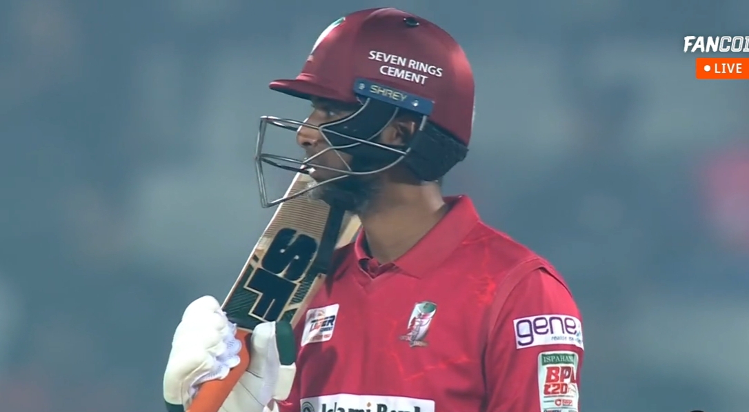 মাহমুদউল্লাহর ঝড়ো ফিফটিতে রানের পাহাড় গড়লো বরিশাল 