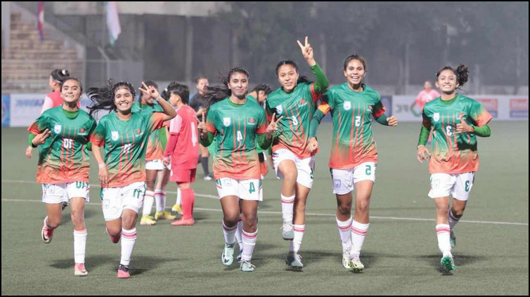 স্বস্তি নিয়ে বিরতিতে বাংলাদেশের মেয়েরা!