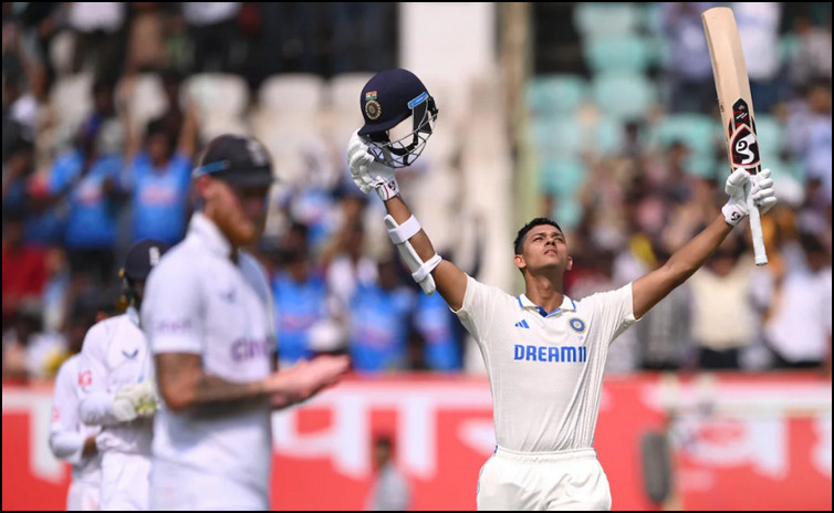 ইংল্যান্ডকে রুখে দিয়ে জয়সাওয়ালের ডাবল সেঞ্চুরির রেকর্ড!