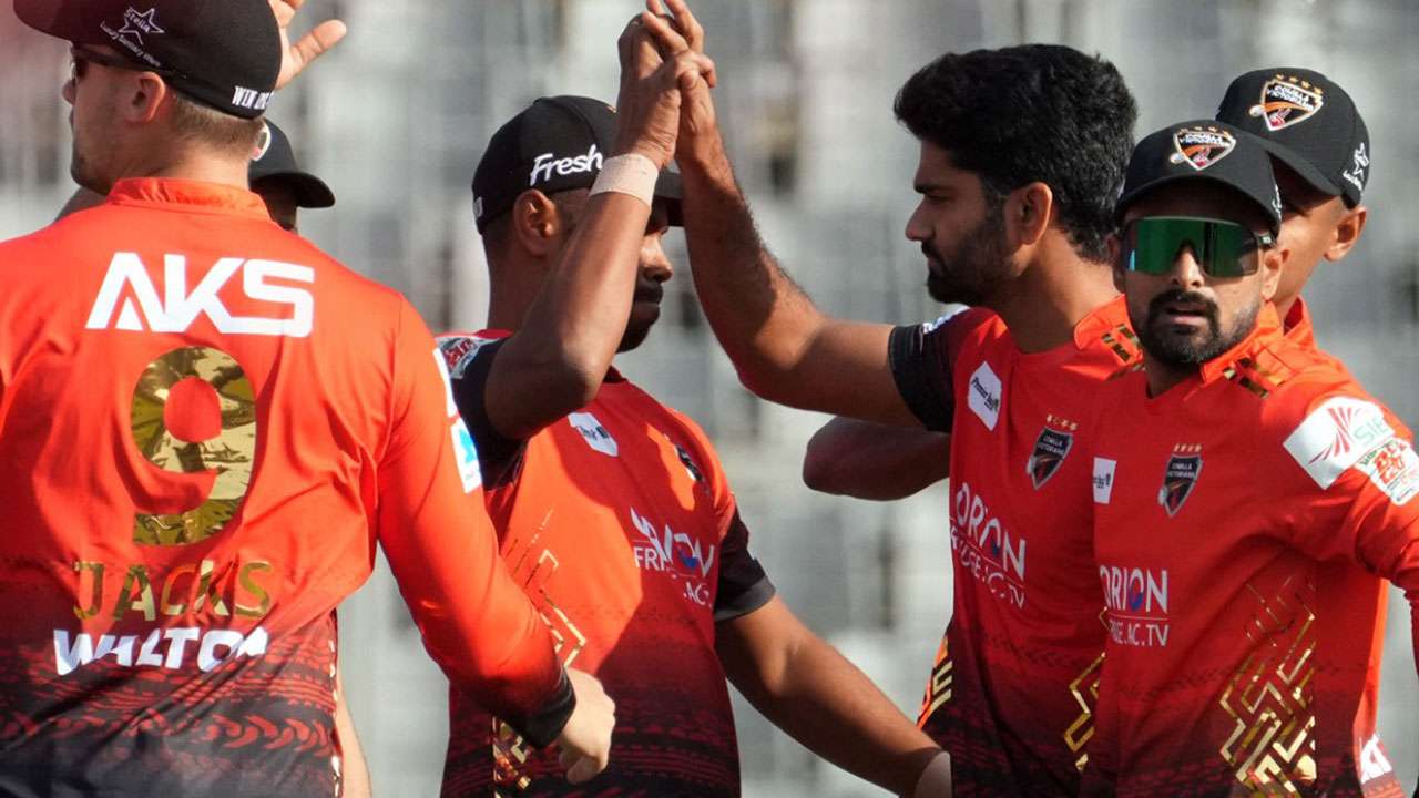 আমের জামালের বিছানো "জালে" বিধ্বস্ত খুলনা!