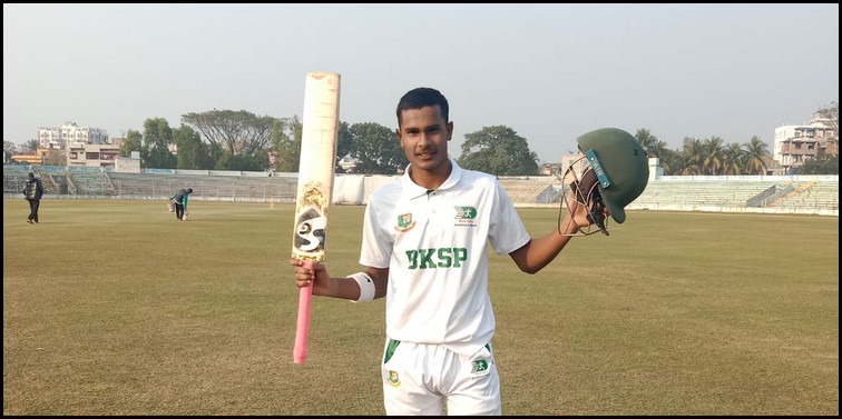 বাংলদেশে প্রথম ট্রিপল সেঞ্চুরিতে রেকর্ড!