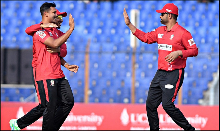 যুক্তির ঘাড়ে যুক্তি দেখিয়ে চলছে বিপিএল