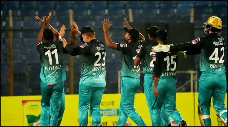ঢাকাকে লজ্জার উপর লজ্জা দিয়ে প্লেঅফের স্বপ্নে টিকে রইলো চট্টগ্রাম!