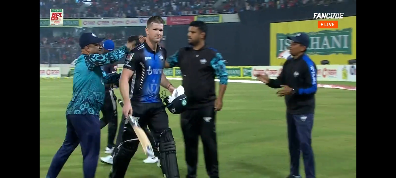 হাইভোল্টেজ ম্যাচে নিশামের ঝড়ে রানে পাহাড় গড়লো রংপুর 