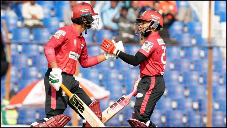 অধরা শিরোপার স্বাদ পাবেন মুশফিক-মাহমুদউল্লাহ!