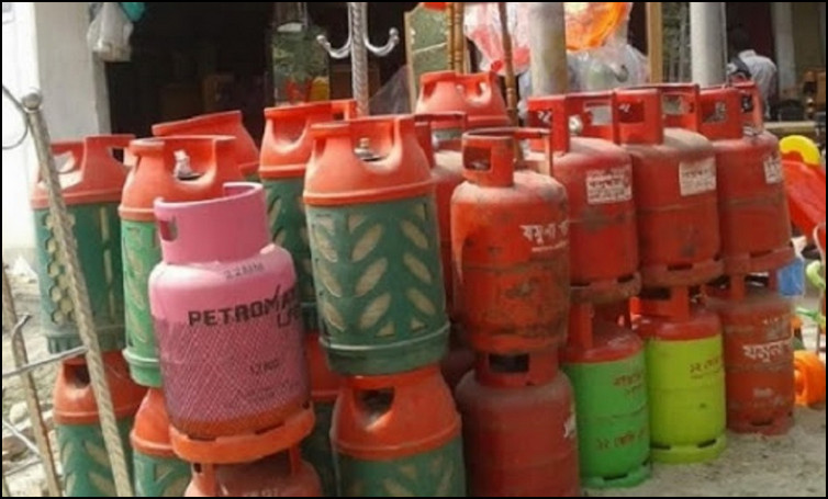 রমজান সামনে রেখে নির্ধারণ হল এলপি গ্যাসের দাম, বাড়ল নাকি কমলো!
