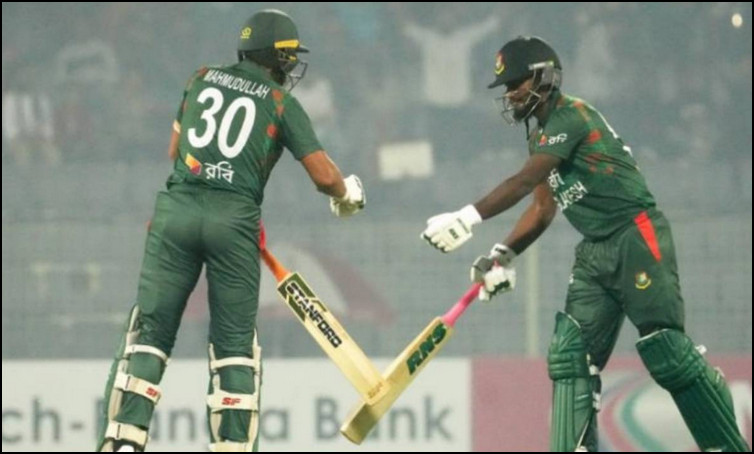 ব্যাটিংয়ে জাকেরকে যা বলছিলেন মাহমুদউল্লাহ