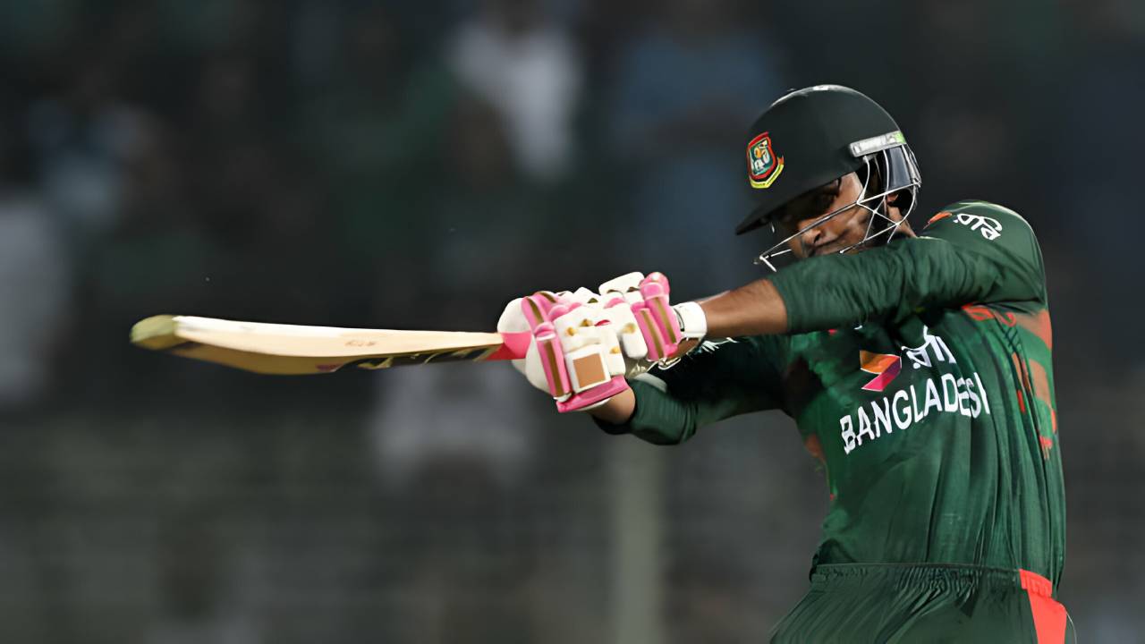এক ইনিংসেই তিন বড় বড়  রেকর্ড গড়লেন রিশাদ