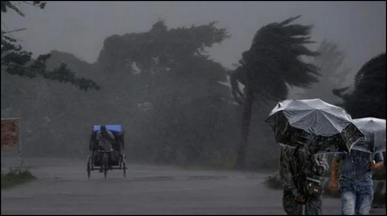 জ্রসহ বৃষ্টি নিয়ে নতুন খবর জানাল আবহাওয়া অফিস