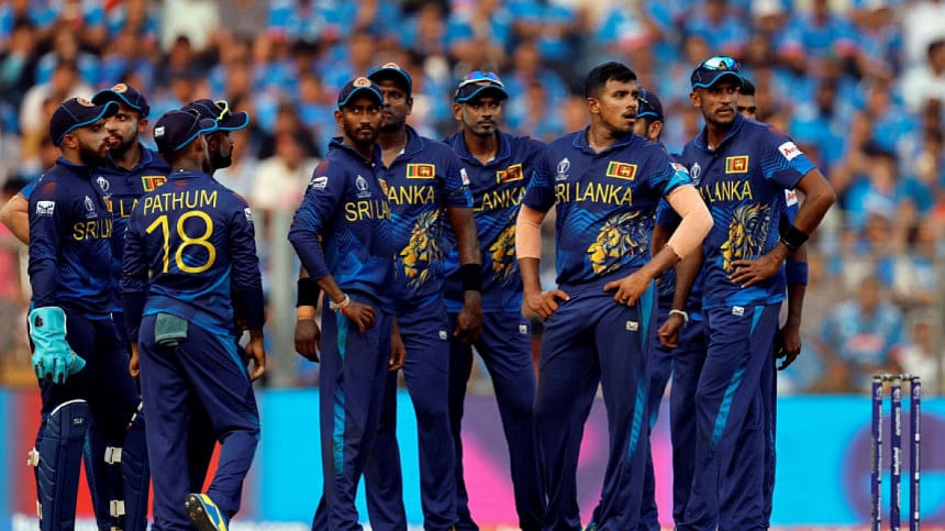 দারুণ চমক নিয়ে একদিন আগে ওয়ানডে দল ঘোষণা শ্রীলঙ্কার