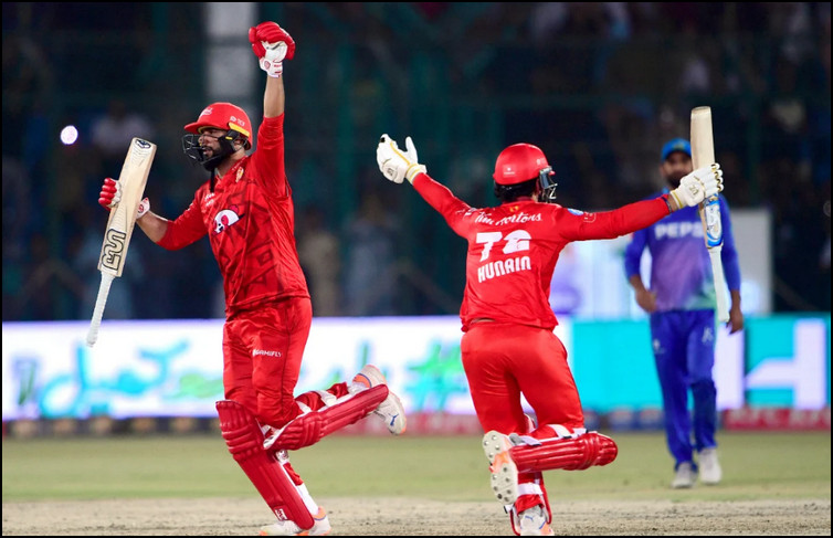 রোমাঞ্চকর পিএসএল ফাইনালে শেষ বলে নির্ধারন হল চ্যাম্পিয়ন