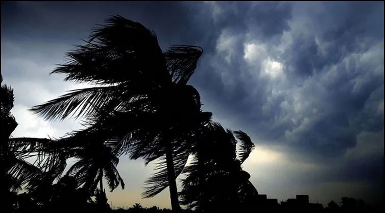 বৃষ্টির মধ্যেই ব্যাপক দুঃসংবাদ জানাল আবহাওয়া অফিস