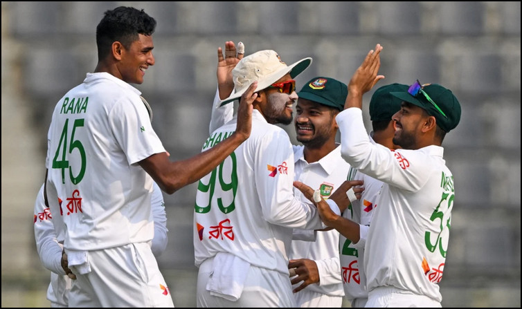 আউট আউট আউট, দেখে নিন সর্বশেষ স্কোর-