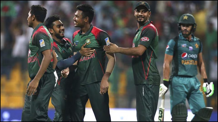 ক্রিকেটাদের সেনাবাহিনীর ট্রেনিংয়ে পাঠাচ্ছে বোর্ড