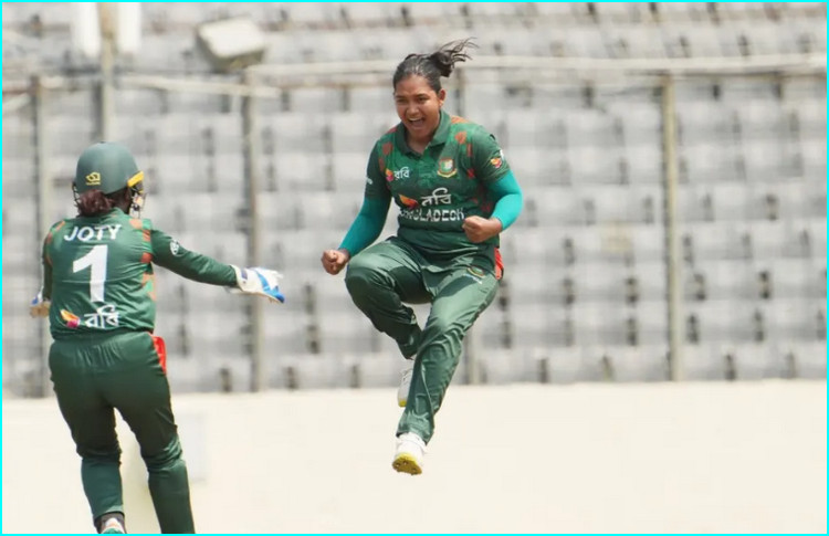 বিশ্বের ১ মাত্র বোলার হিসেবে ডাবল হ্যাট্রিকের বিরল রেকর্ড গড়লেন তৃষ্ণা