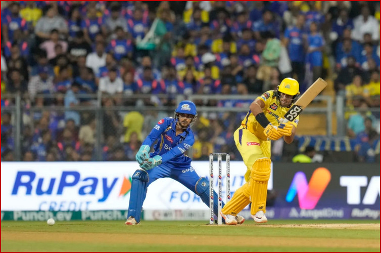 হাইভোল্টেজ ম্যাচে মুম্বাইকে পাহাড়সম টার্গেট দিল মুস্তাফিজের চেন্নাই