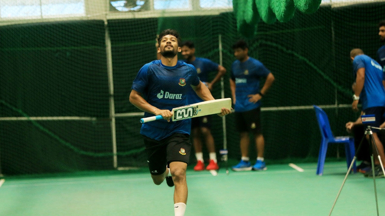 ২ মাস আগে ৩৯ ক্রিকেটার নিয়ে বিশ্বকাপের কঠিন পড়িক্ষা শুরু করল বাংলাদেশ