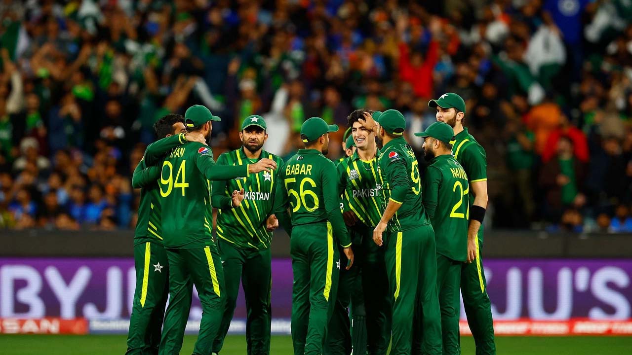 বিশ্বকাপ জিতলে ক্রিকেটারদের বড় অঙ্কের অর্থ পুরস্কার ঘোষণা করল পাকিস্তান 