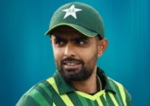টস করতে নেমেই রেকর্ড গড়লেন বাবর 