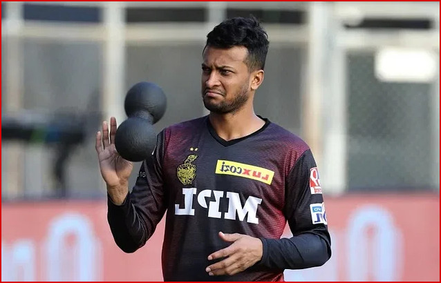 নিলামের আগেই নাইট রাইডার্সের ডেড়ায় আবারো নাম লেখালেন সাকিব
