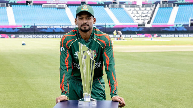 ‘প্রথমবার’ শ্রীলঙ্কাকে বিশ্বকাপে হারিয়ে যাকে ক্রেডিট দিলেন অধিনায়ক শান্ত