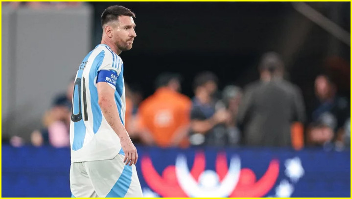 কোয়ার্টার ফাইনালের আগে চোটাক্রান্ত মেসির নিয়ে নতুন তথ্য জানাল আর্জেন্টিনার গণম্যাধ্যম