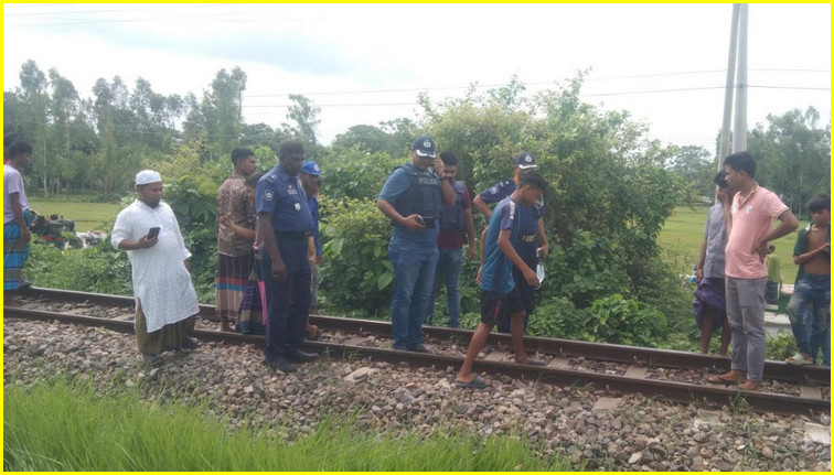 এই মাত্র পাওয়া ; ট্রেনে কাটা পড়ে ৫ জনের করুণ মৃত্যু