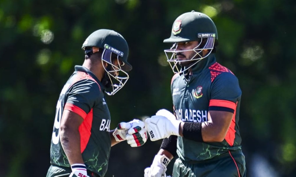 অস্ট্রেলিয়ার সাথে ম্যাচ হেরে যাদেরকে দায়ী করলেন বাংলাদেশর অধিনায়ক
