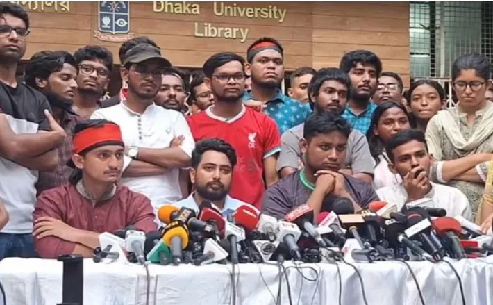 নতুন যে 'রাজনৈতিক দল' গঠন করছে শিক্ষার্থীরা

