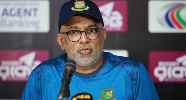 পাকিস্তানের বিপক্ষে শেষ টেস্টে বাংলাদেশের একাদশে পরিবর্তনের আভাস দিলেন: হাথুরুসিংহে
