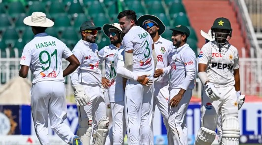 খেলার মাঝেই বিশাল দুঃসংবাদ পেল বাংলাদেশ

